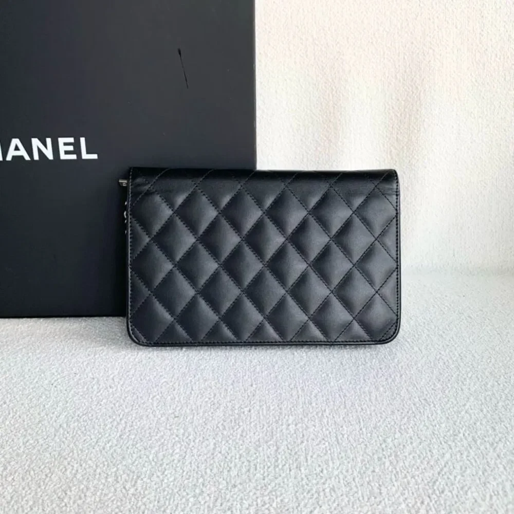 CHANEL brand color